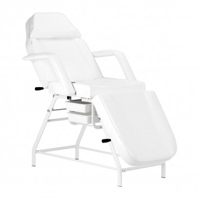 Cosmetology chair VISAGE 557A WHITE