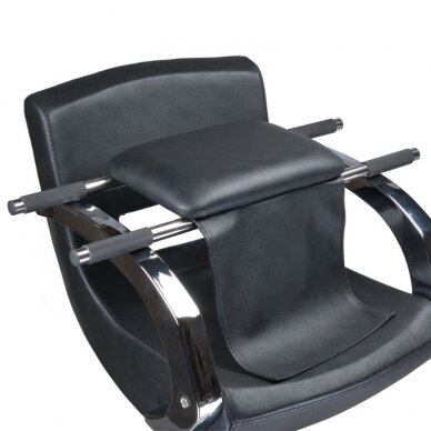 Children's hairdressing chair extension 1